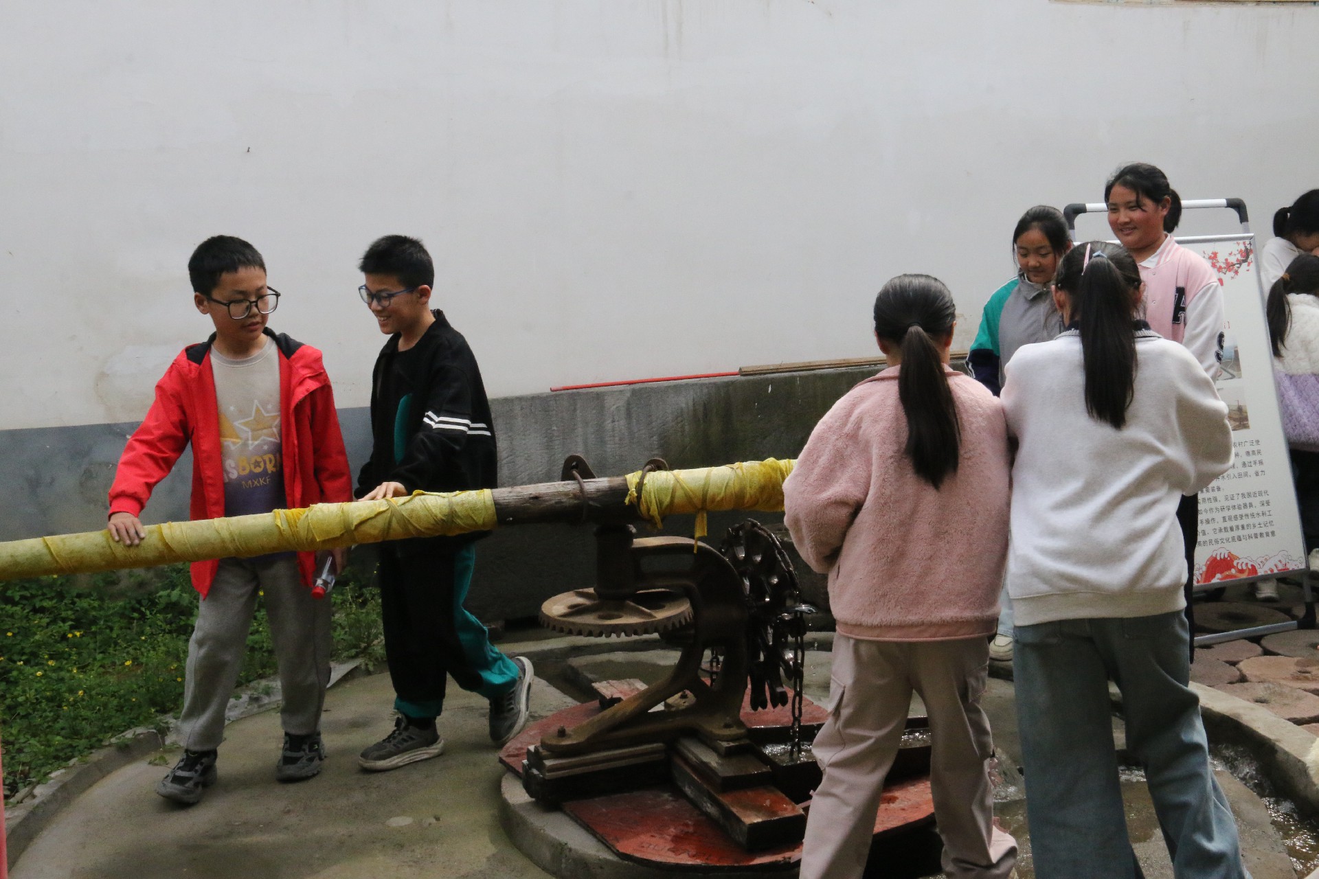 1775892973102418.jpg 1912598613b2cfc1bf3daa04eeda1bf2.jpg